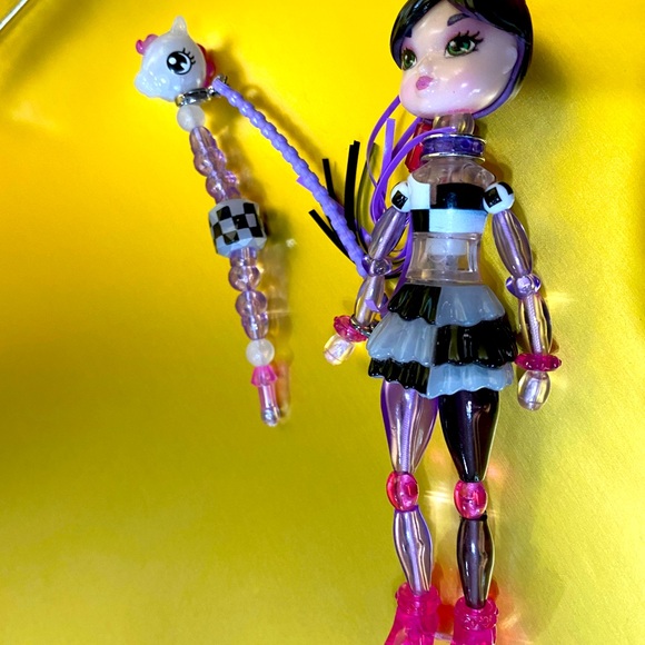 SPINMASTER TWISTY GIRLZ CHEXIE & UNICORN PETZ 5” - Picture 7 of 9